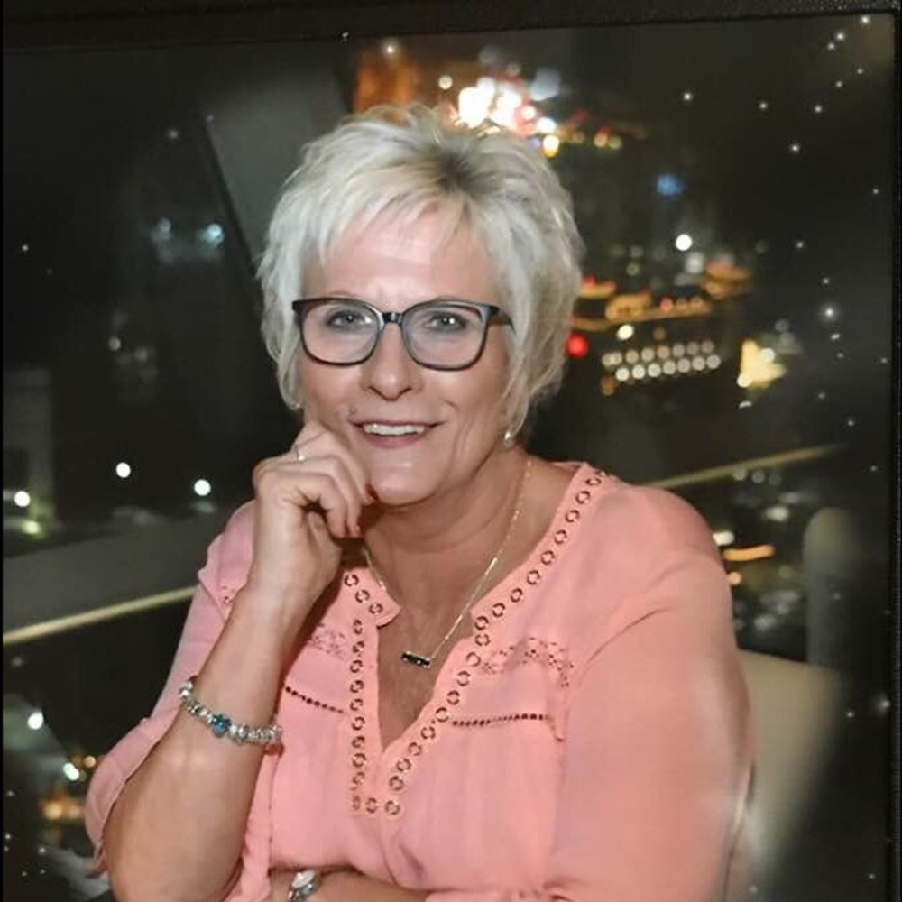 Meet your Posher, Sharon